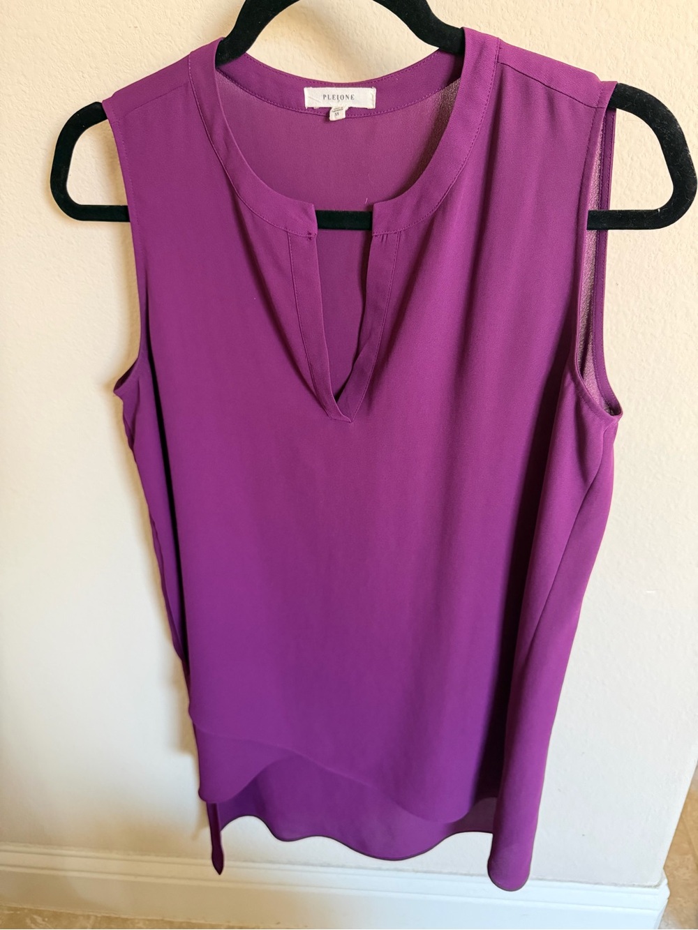 Pleione Magenta Split Neck Sleeveless High-Low Blouse Top XS